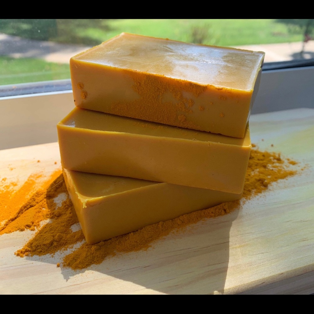 Homemade Turmeric Brighting Soap